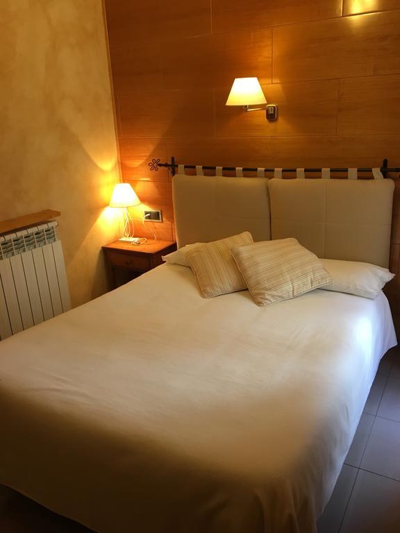 Hostal La Placeta Кампродон Экстерьер фото
